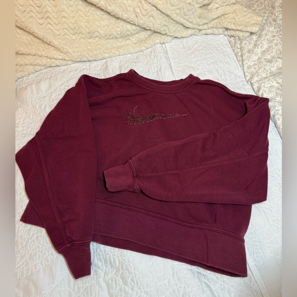 Nike cropped sweatshirt